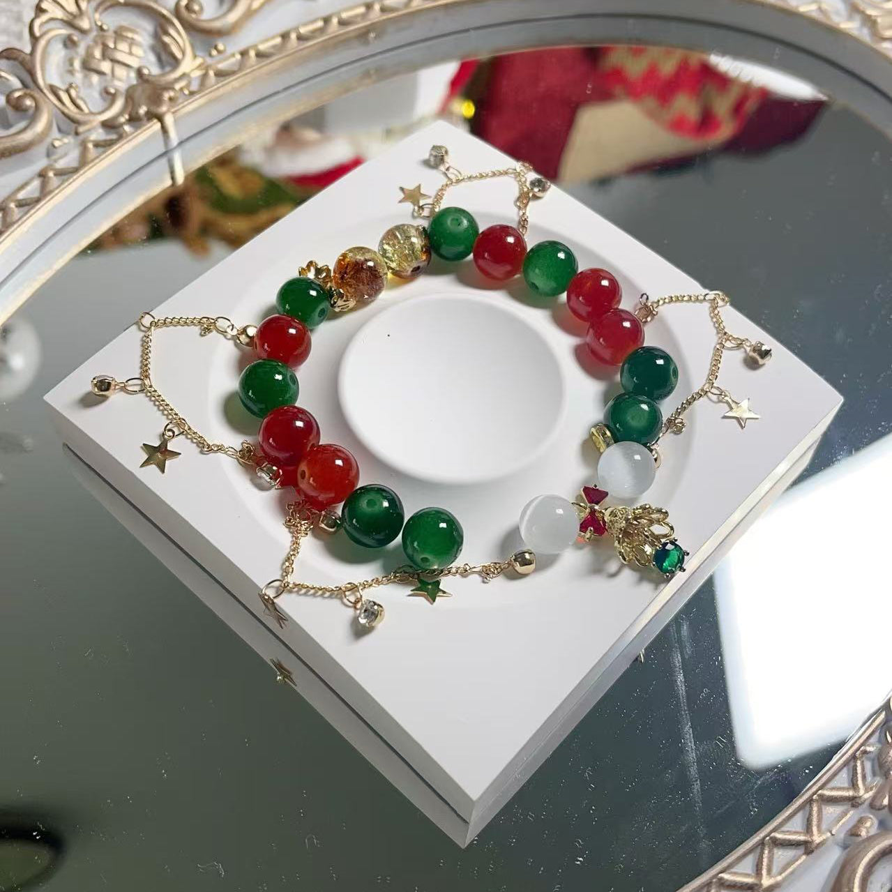 Festive Christmas Bracelet-A Jolly Blend of Seasonal Colors and Sparkling Charms