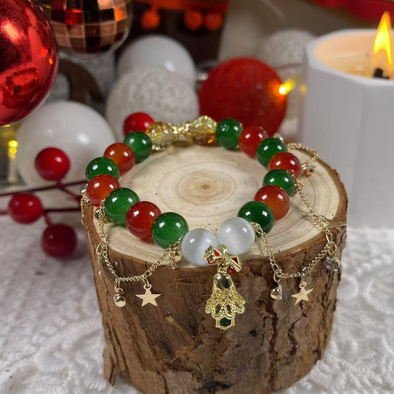 Festive Christmas Bracelet-A Jolly Blend of Seasonal Colors and Sparkling Charms