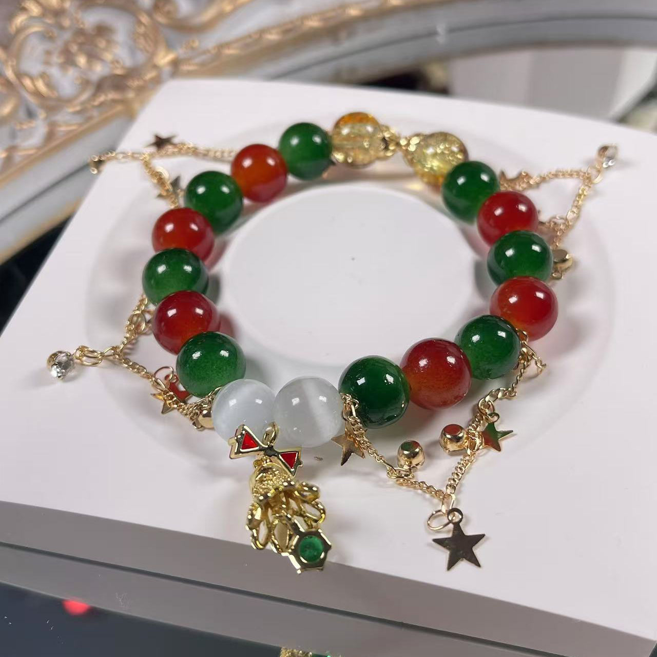 Festive Christmas Bracelet-A Jolly Blend of Seasonal Colors and Sparkling Charms