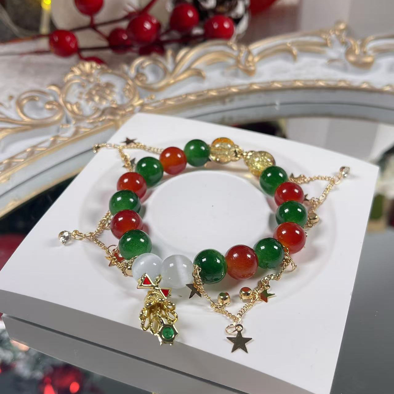 Festive Christmas Bracelet-A Jolly Blend of Seasonal Colors and Sparkling Charms