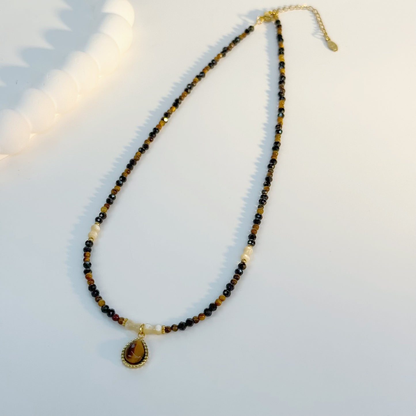 Tiger Eye & Shell Bead Choker with Teardrop Pendant – Boho Natural Elegance